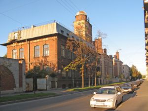 프릴루크스카야 거리의 리고프스키 인민의 집