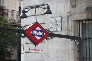 2013년부터 2016년까지 역의 이름은 '보다폰 솔'로 변경되었다.