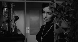 캐벗의 마지막 영화 역할, 와스프 우먼 (1959)