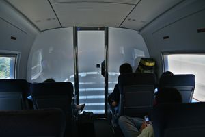 ICE 3 기차의 "서리 낀" 모드로 전환된 유리 패널