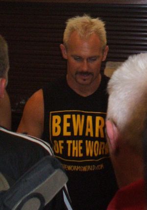 독립 단체에서 활동하는 갈랜드