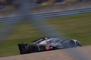 2024 르망 24시에서 반도른, 디 레스타, 뒤발이 운전한 #94 푸조 9X8