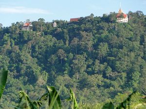 Pha Tak Suea, Si Chiang Mai Plateau