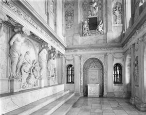 피르스하르}}가 판결을 내리던 방