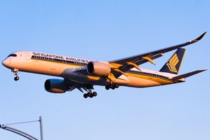 베이징 수도 국제공항에 있는 싱가포르 항공 A350-900 (ULR 버전)