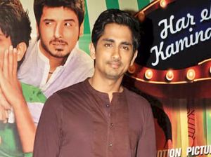 2013년 영화 Chashme Baddoor 시사회에 참석한 싯다르트