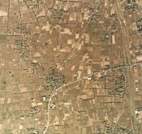 항공 사진에 보이는 크리크(사가현 간자키시 지요다마치, 1974년 국토교통성 국토지리원 [https://mapps.gsi.go.jp/ 지도・공중사진 열람 서비스]의 공중 사진을 기반으로 제작)