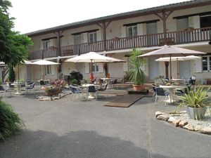 라 브레베트 제분소 마당