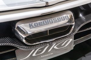 코닉세그 제스코의 아크라포비치 머플러