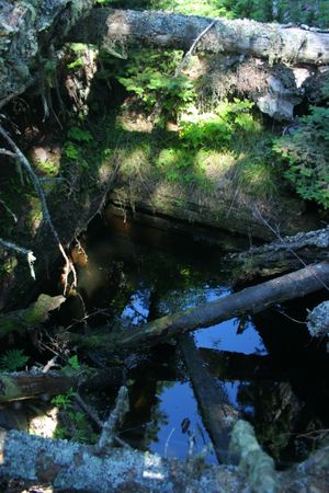 폐쇄된 구리 광산 갱