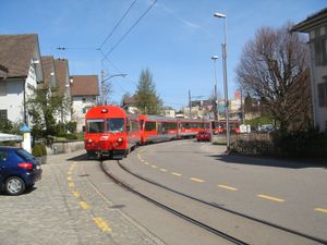 도르펜에서 아직 기차와 도로의 분리가 완료되지 않음
