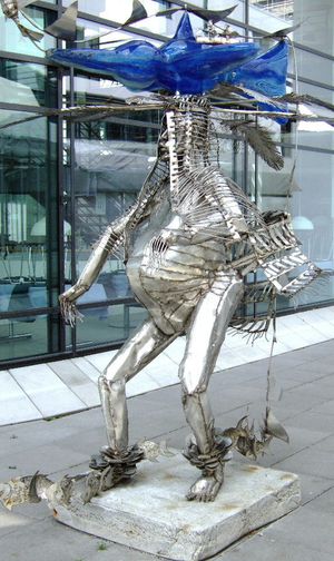 Fest für Neptun(넵튠 축제), 본의 도이체 벨레(Schürmann-Bau) 건물 외부 조각