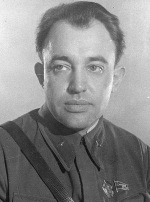 코르네이추크, 제2차 세계 대전 중 군복 차림, 1942년