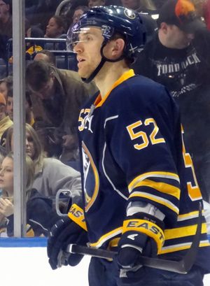 2013년 버팔로 세이버스에서 뛰는 줄처