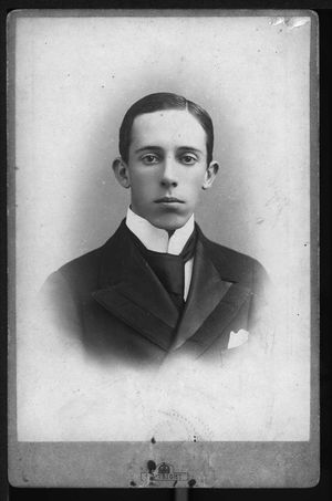 1890년대 십대 시절의 산토스-뒤몽