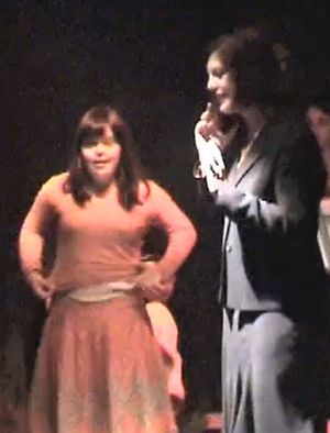 2009년 베를린 카바레 포니아일랜드에서 공연하는 네레와 앙겔라 빙클러