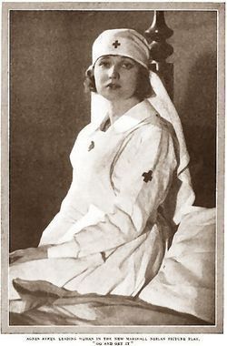 1920년 영화 Go and Get It에서 헬렌 앨런 역을 맡은 애그니스 에어스