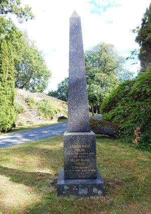 크라게뢰에 위치한 앤더스 비어 와일스의 묘