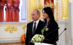 야나 예고랸과 푸틴