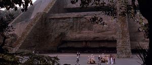 에피소드 IV에서 등장한 마사시 사원 유적은 여러 레전드 작품에 등장했다.