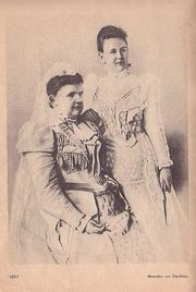 왕태후 에마와 여왕 빌헬미나(1897년 촬영)
