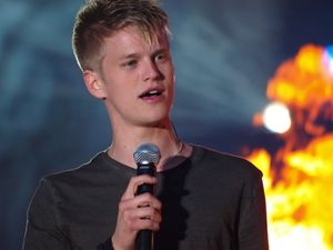 2010년의 그뢴발