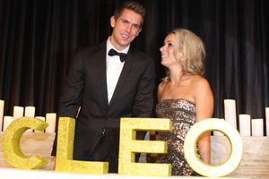 에이먼 설리번, 잡지 <i>클레오'에서 2011년 올해의 싱글남으로 선정, 클레오 편집장 제마 크리스프와 함께