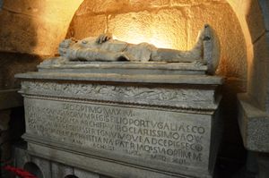 브라가 대성당의 엔히크 백작 무덤