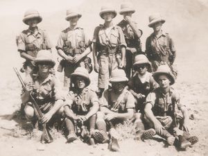 1931-1933년 이집트 주둔 제1 웨스트 요크셔 연대(웨일스 공자 소유) 병사들