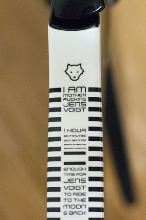 기록 경기에 사용된 포이크트의 특별 제작 트렉 트랙 자전거의 세부 모습