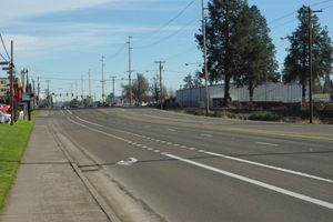 머레이 대로(Murray Boulevard) 근처 비버턴에서 동쪽을 바라본 오리건주도 제8호선.