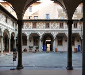 남자 회랑(여자 회랑과 분리되어 있음).