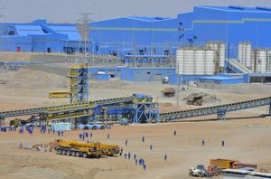 오유 톨고이 광산의 채광 및 처리 시설