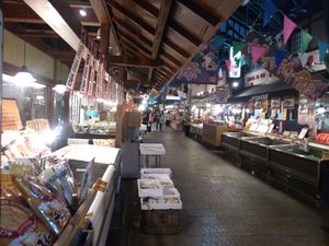 구로시오 시장 내부