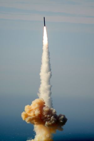 발사 후 지상 기반 중간 방어 미사일