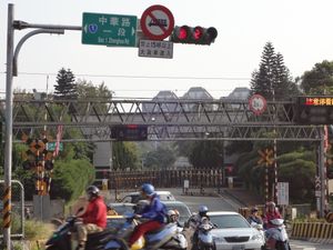 육군통신전자자재기지 근무창의 입구 (2013년 10월 26일 촬영)