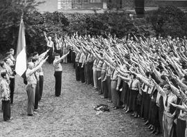 오더피와 블루셔츠(여성 회원은 "블루 블라우스"로 불렸다).