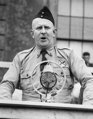 1934년 9월 집회에서 연설하는 오더피