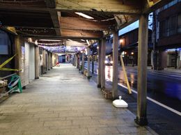 화재 피해 지역과 가까운 상점가의 모습 (2015년)