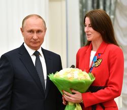 블라디미르 푸틴과 데리글라조바, 2021년.