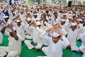 요가 수행으로서 사용되는 무드라의 예시