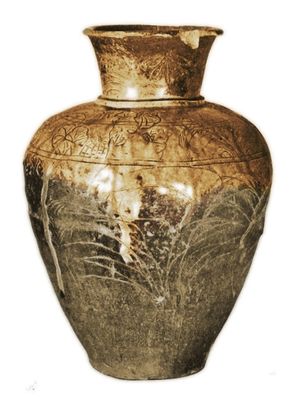 아키쿠사몬}}) 병, 하쿠산 고분에서 발견됨. 헤이안 시대, 12세기 후반 (국보)