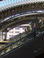 에어트레인 JFK 자메이카역 출입구 (2007년 촬영)