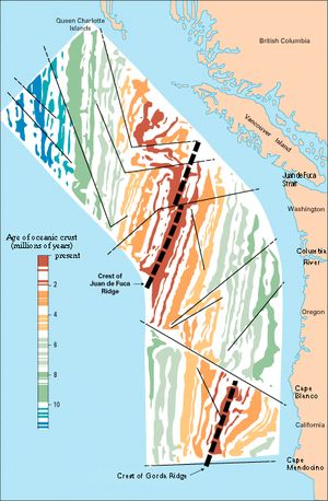 북아메리카 서해안의 후안 데 푸카와 고르다 해령 주변의 자기 이상, 연령별 색상 코드