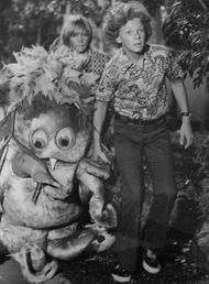 휘테커와 스코트 콜든이 1973년 시그문드와 바다 괴물들에 출연