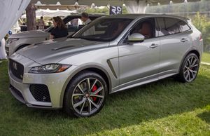 재규어 F-페이스 SVR