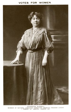 몰리 러셀, 프랭크의 두 번째 러셀 백작부인