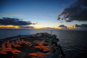 수에즈 운하 (2013년 10월 20일)