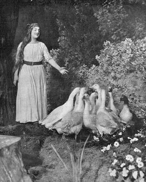 거위 소녀로 분한 제럴딘 패러, 메트로폴리탄 오페라, 1910. 패러는 세계 초연을 위해 자신의 살아있는 거위 무리를 훈련시켰으며, 미래의 공연자들이 같은 노력을 해주기를 바랐다.