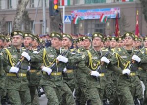 2013년 타지키스탄 두샨베의 국군 기념일.